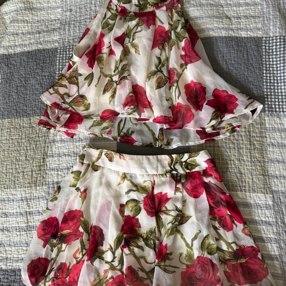 Miss Avenue coquette cottage Red rose Floral Top & swing shorts Small Medium - Picture 3 of 5